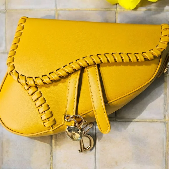 SPRING SALE!! Yellow Commuter Designer Women's Bag - Picture 2 of 9
